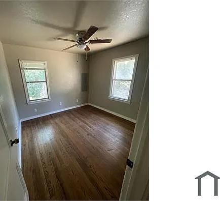 3 bed, $1,400 — Photo 2