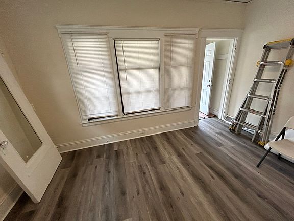 4th image of 12906 Edmonton Ave #B