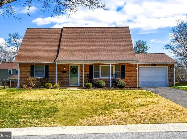 2915 Tallow Ln, Bowie, MD 20715