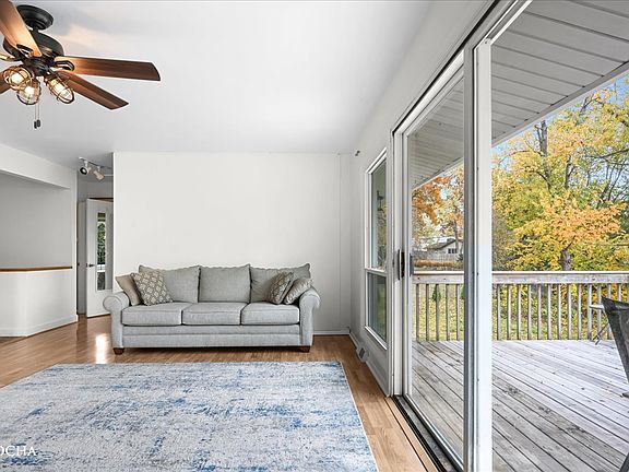 5th image of 313 Knollwood Dr
