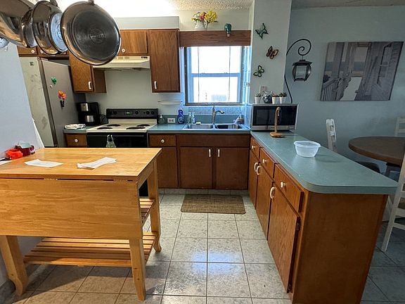 3rd image of 130 Padre Blvd Unit 613