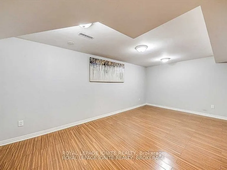 32 Lansbury Dr #BASEMENT — Photo 5