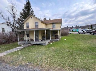 183 3rd St, Thomas, WV 26292