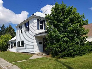 181 N Cedar St Manistique Mi 49854 Zillow