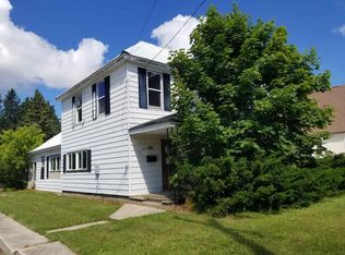 181 N Cedar St, Manistique, MI 49854
