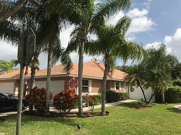 3rd image of 5275 Grande Palm Cir