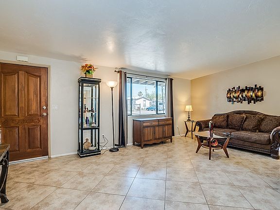 3rd image of 4901 N Sunrise Ave