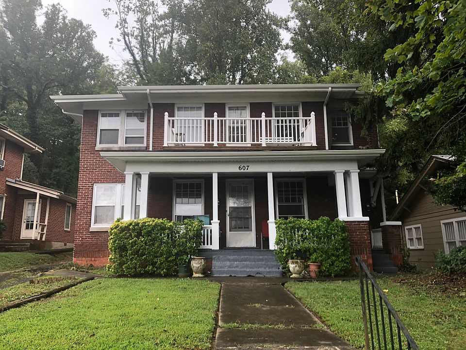 1st image of 607 W Poplar St