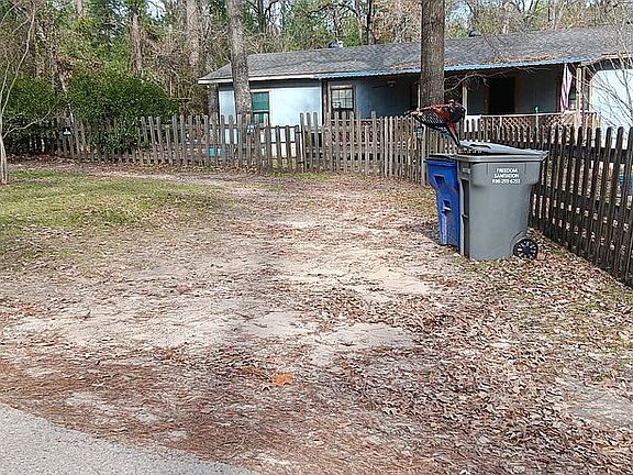 circle driveway