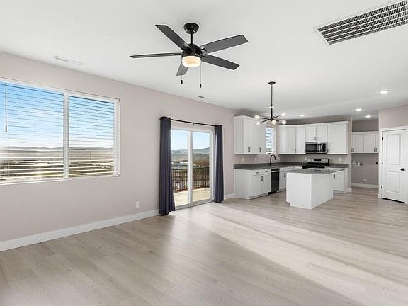 5th image of 840 N Twin Lakes Dr #430