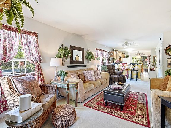 3rd image of 43 E Woodland Ave #43
