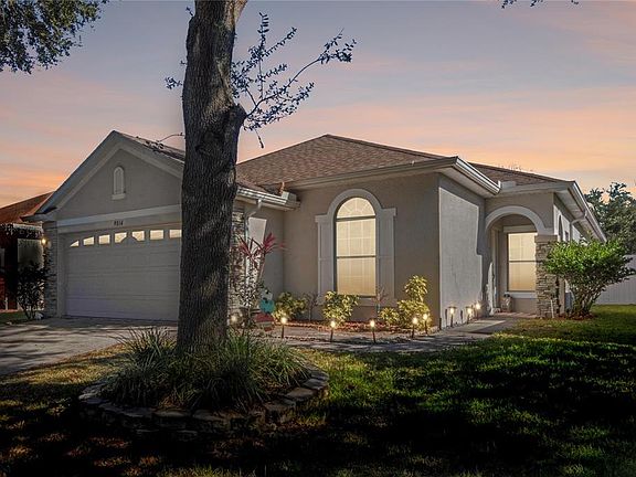 2nd image of 9314 CREEDMOOR LANE