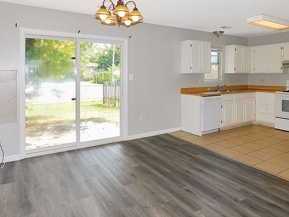 4th image of 320 Jennie Run Dr