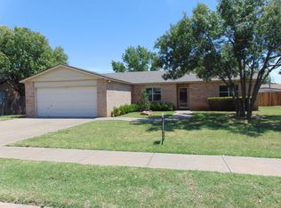 2401 93rd Pl, Lubbock, TX 79423