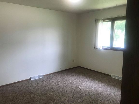2nd image of 2715 14th St S