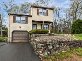 30 Kowal Ct, Newington, CT 06111