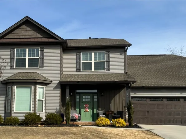 221 Picketts Mill Dr, Piedmont, SC 29673