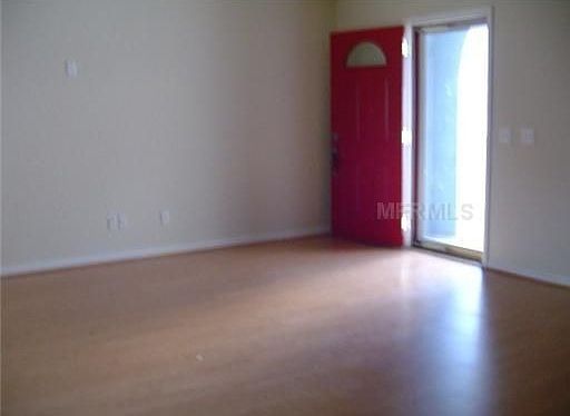 3rd image of 2894 Pond View Dr