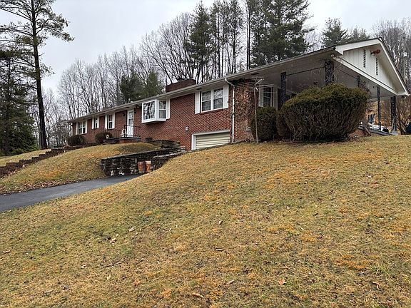 2nd image of 671 Elk Garden Rd