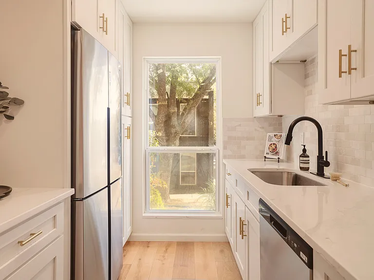 3802 Southway Dr #103 — Photo 8