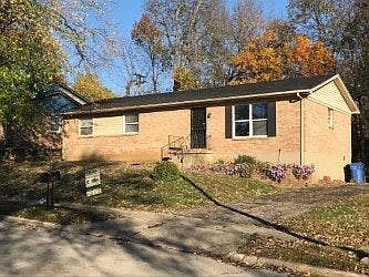 1st image of 1103 Redwood Dr