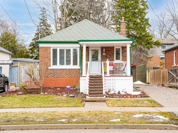 804 Byron St S, Whitby, ON L1N 4R8