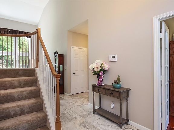 5th image of 1435 Waterways Dr