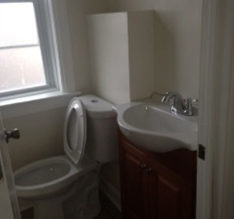 5th image of 5508 W Congress Pkwy APT 1