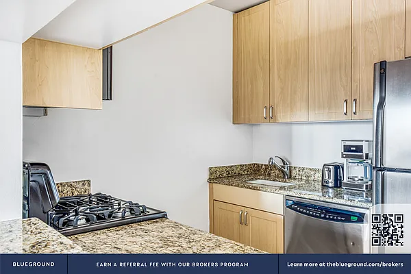 Rented by The Blueground | media 9