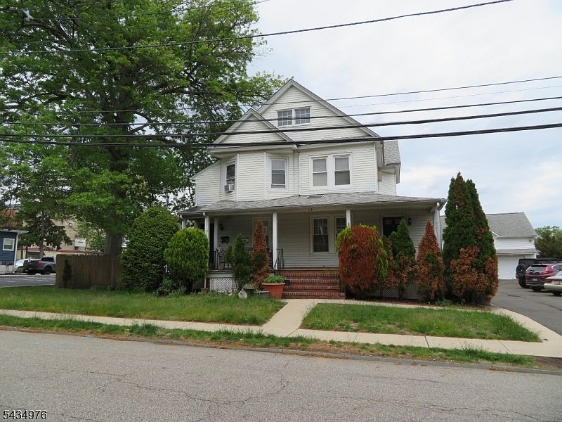 1st image of 12 Bergen St