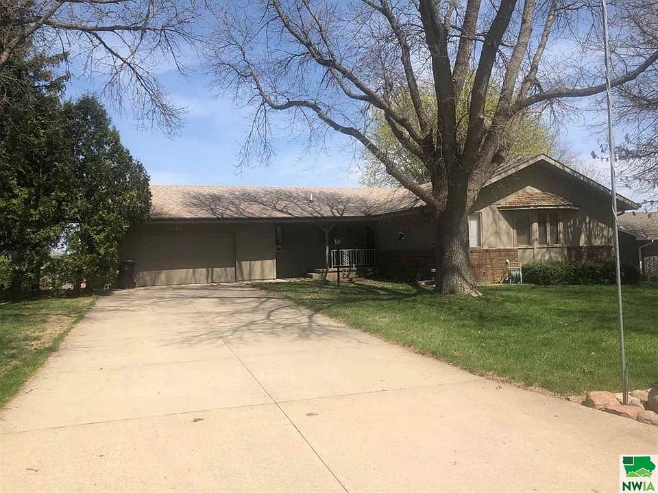 1st image of 1416 Galaxie Dr