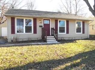 302 Wilson Park Ln, Granite City, IL