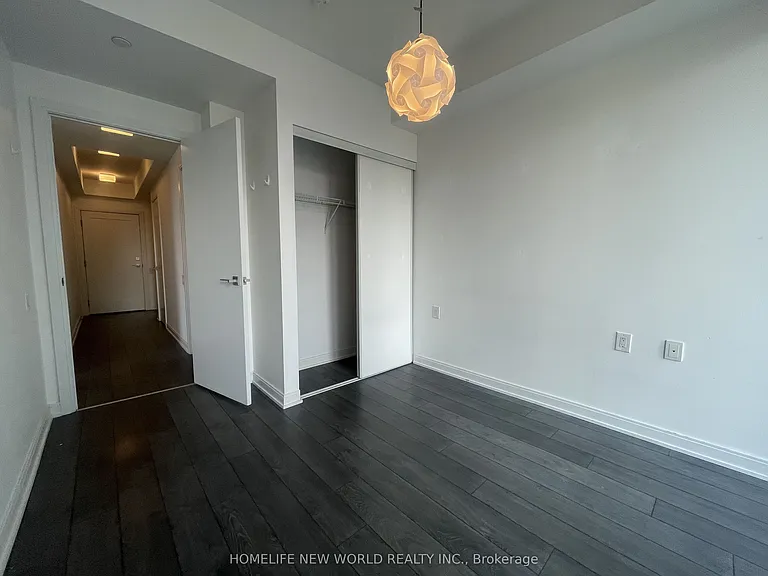 50 Charles St E #3809 — Photo 4