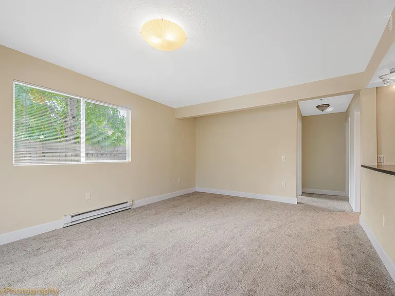 1327 SE 182nd Ave #B — Photo 11