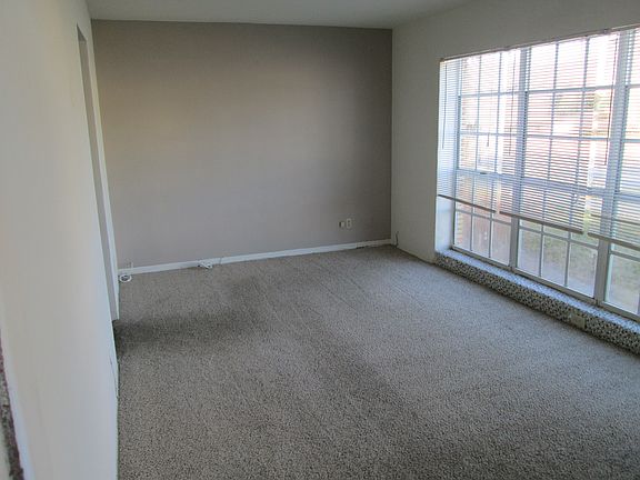 2nd image of 301 Danube Ave APT 9