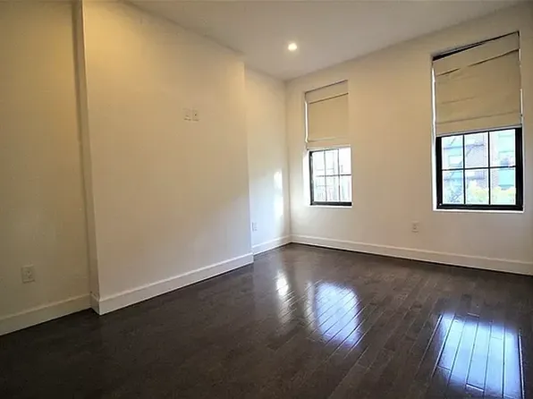 600 Quincy Street image 7 of 7