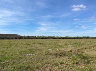 Secretariat Dr, Labelle, FL 33935