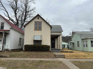 1405 Avenue D, Fort Madison, IA 52627