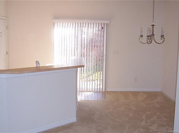 3rd image of 5745 Bent Creek Cres