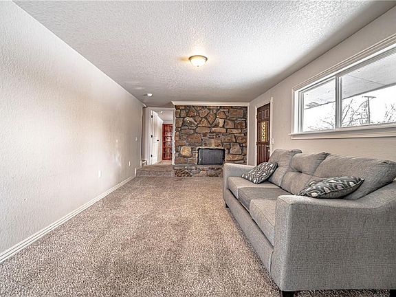 2nd image of 202 3rd Ave SE #B