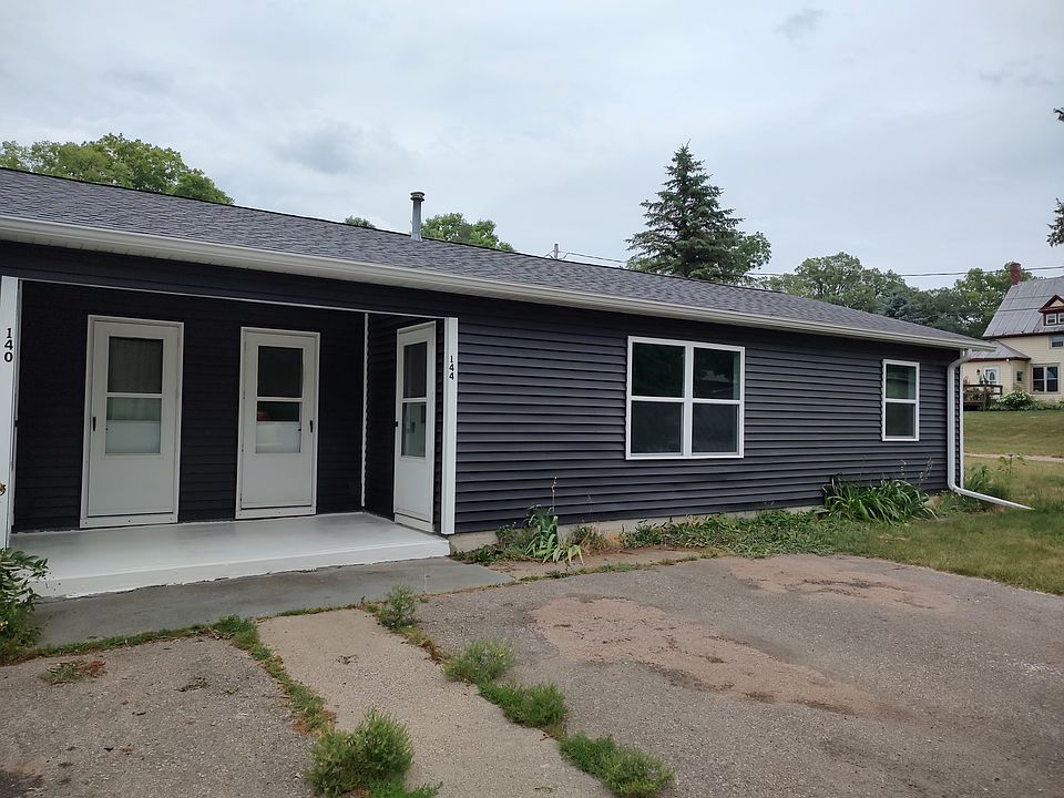 1st image of 144 140/144 Irish St #144