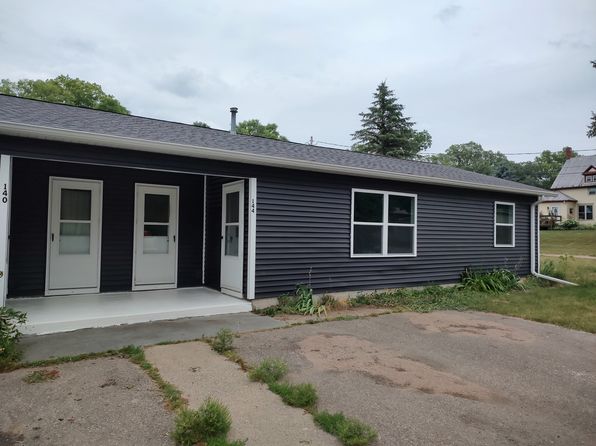144 Irish St #144