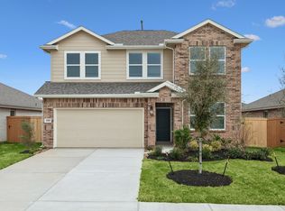 690 Daniels Lake Ln, Dayton, TX 77535