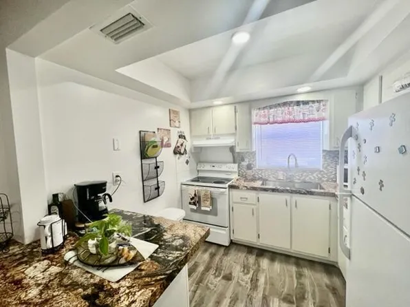 2546 Dudley Drive E #H, West Palm Beach, FL 33415