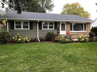 548 Park Ave, Burlington, WI 53105