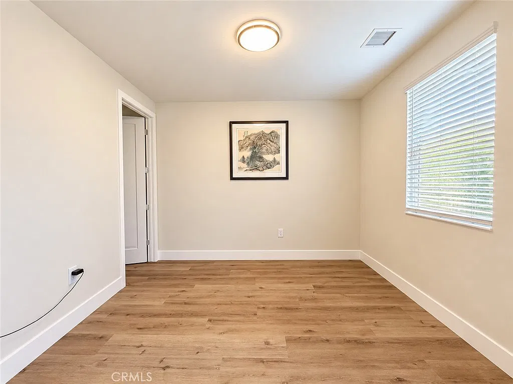 4 bed, 3.5 bath, 2231 sqft, $4,000 — Photo 4