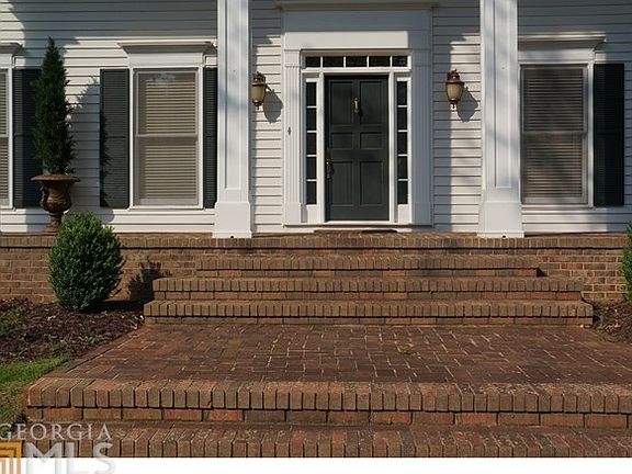 2nd image of 101 Parkway Dr
