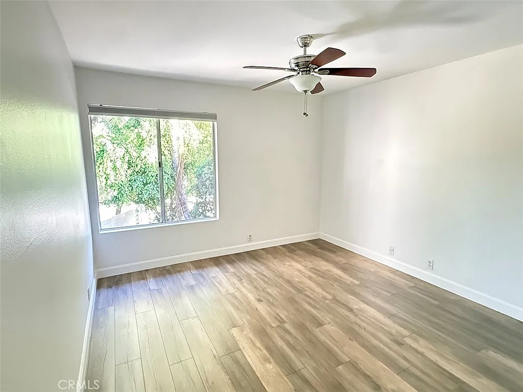 2 bed, 864 sqft, $2,899 — Photo 3