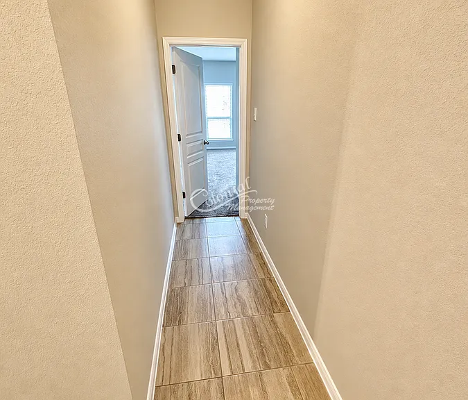 703 Dunford Dr — Photo 5