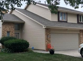 1825 N 123rd St, Omaha, NE 68154